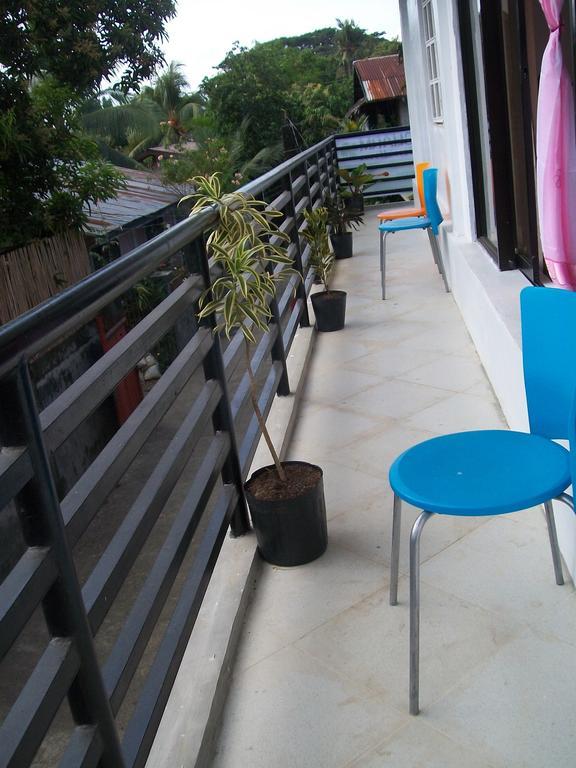 Charm Guest House Puerto Princesa Exterior photo